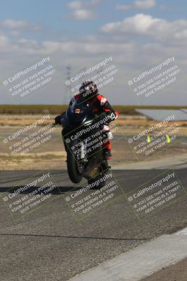 media/Nov-03-2024-TrackDaz (Sun) [[44580f4982]]/B Group/1220pm (Wheelie Bump)/